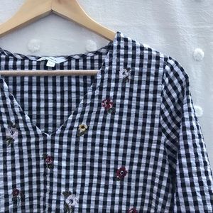 floral embroidery gingham top
